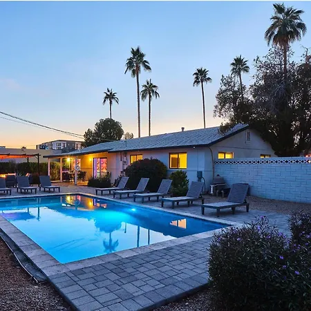 Disco In The Desert - Walk To Old Town Scottsdale